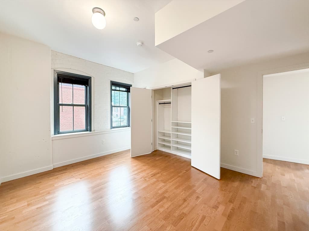 346 Congress St # 518, Boston MA 02210 photo 14