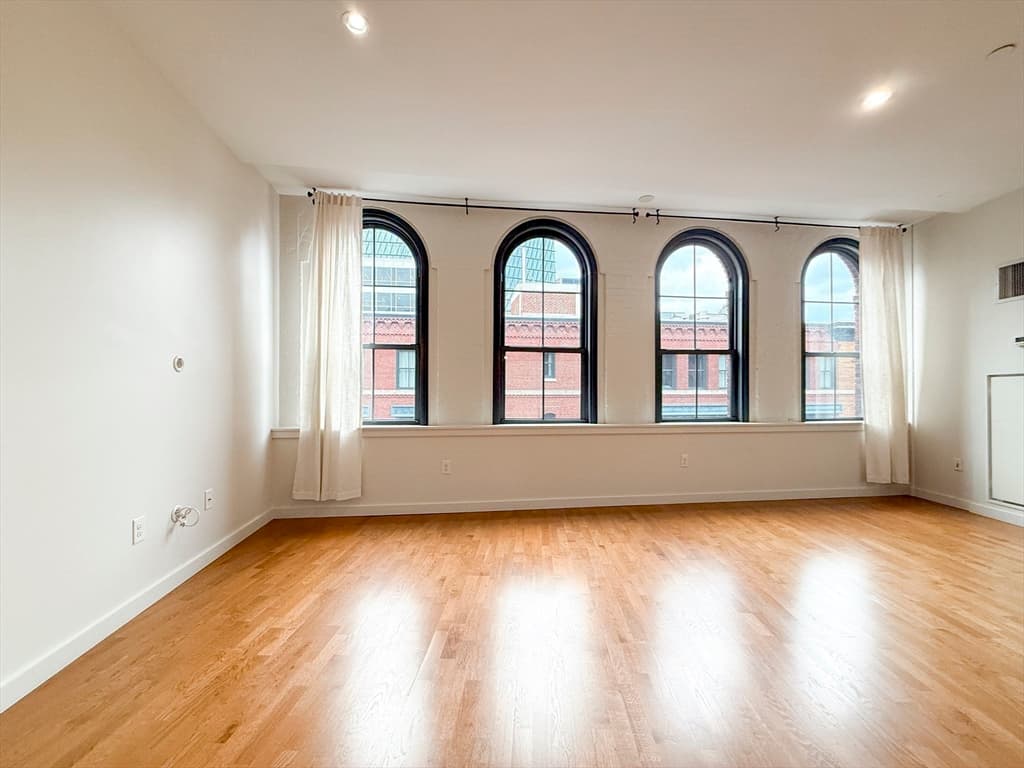 346 Congress St # 518, Boston MA 02210 photo 11