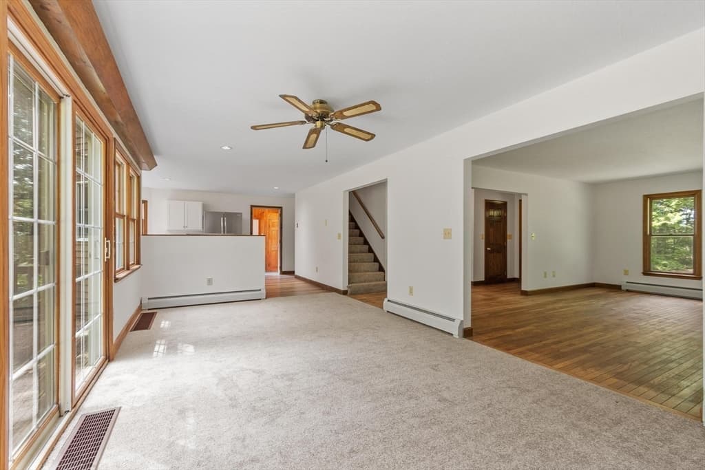 686 Scott Rd, Fitchburg MA 01420 photo 6