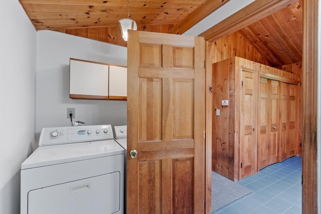 686 Scott Rd, Fitchburg MA 01420 photo 17