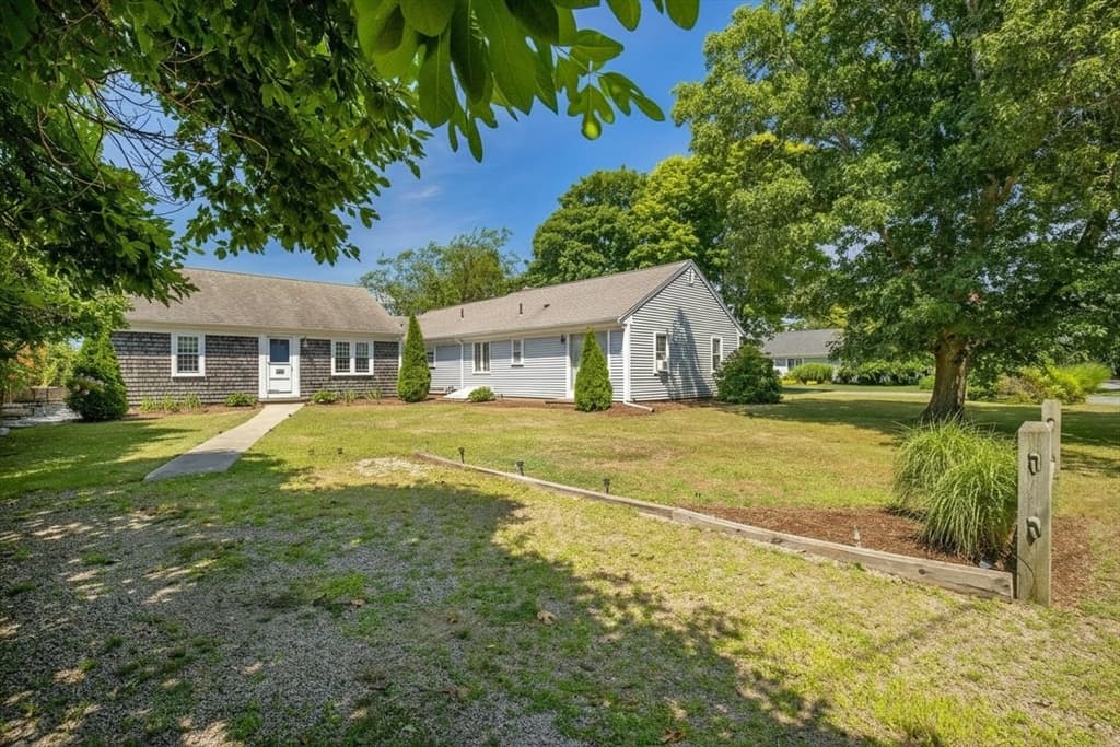 11A Gateway St # A, Yarmouth MA 02664 photo 3