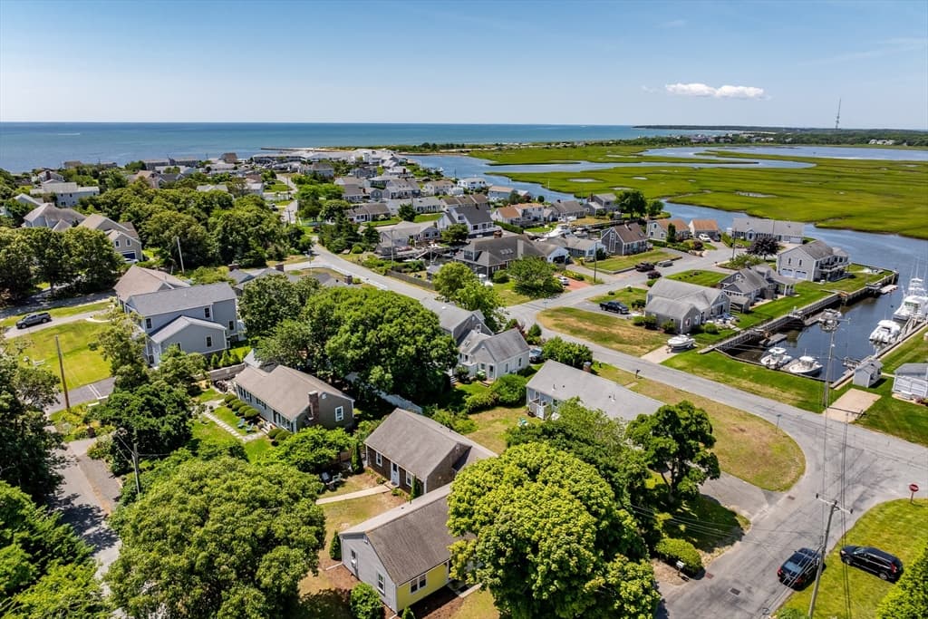 11A Gateway St # A, Yarmouth MA 02664