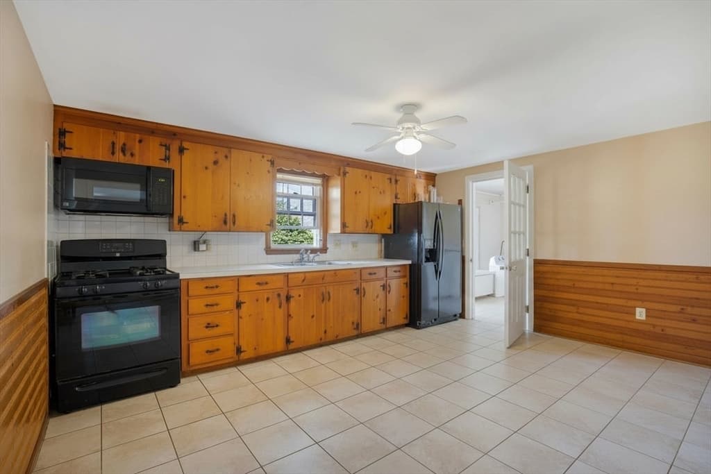 11A Gateway St # A, Yarmouth MA 02664 photo 9