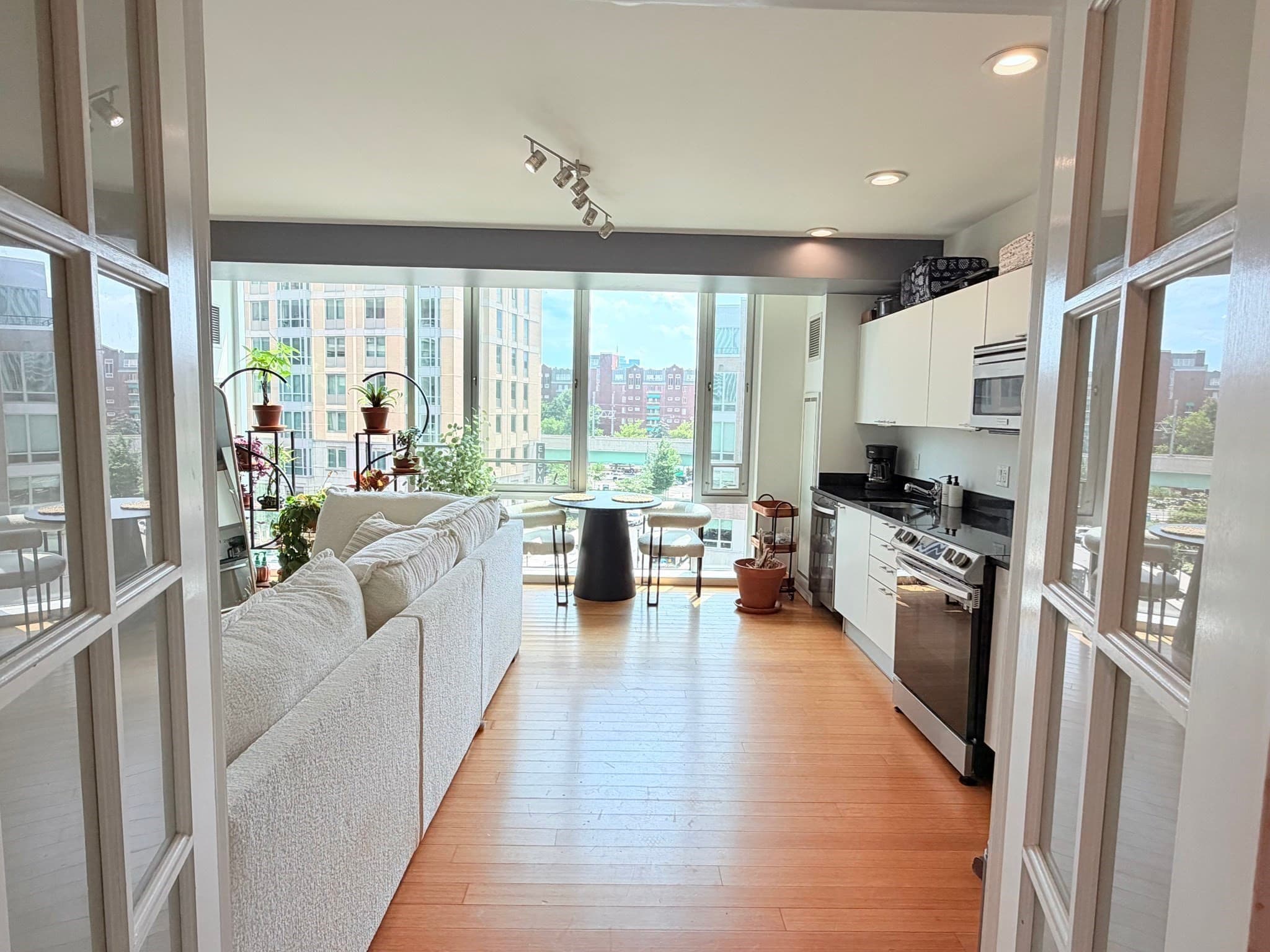 Condominium at 2 Earhart # 524, Cambridge MA 02141, Cambridge, photo 11 of 31