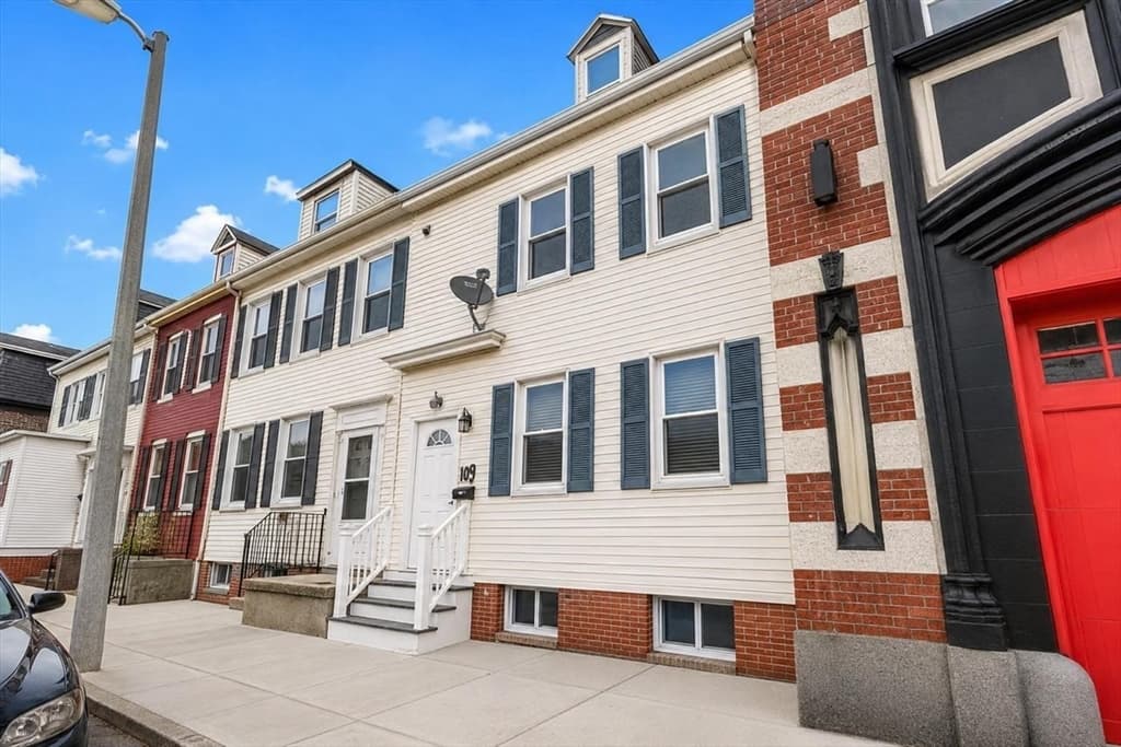 60 Marion St # 60, Boston MA 02128