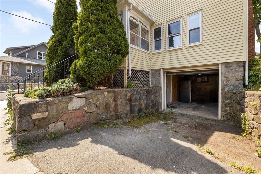 616 Adams St, Quincy MA 02169 photo 36