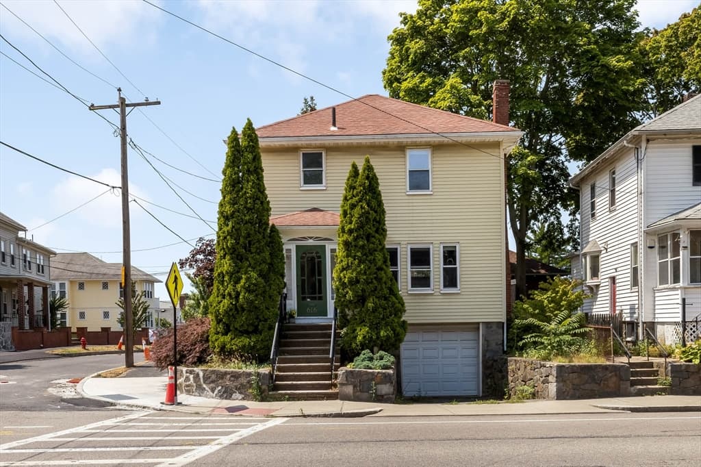 616 Adams St, Quincy MA 02169