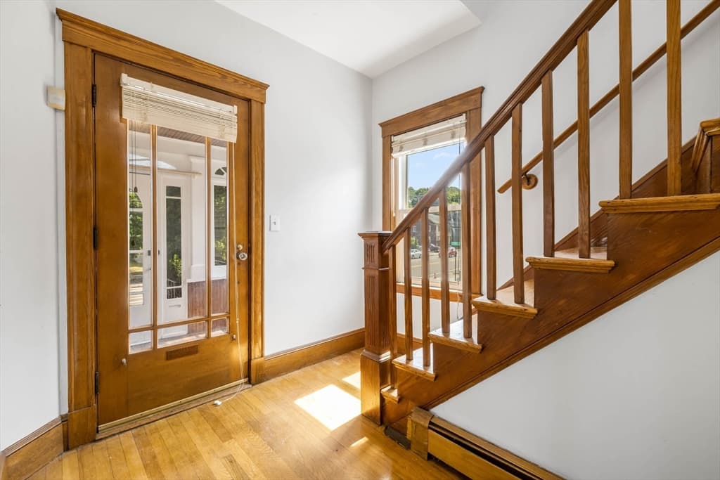 616 Adams St, Quincy MA 02169 photo 11