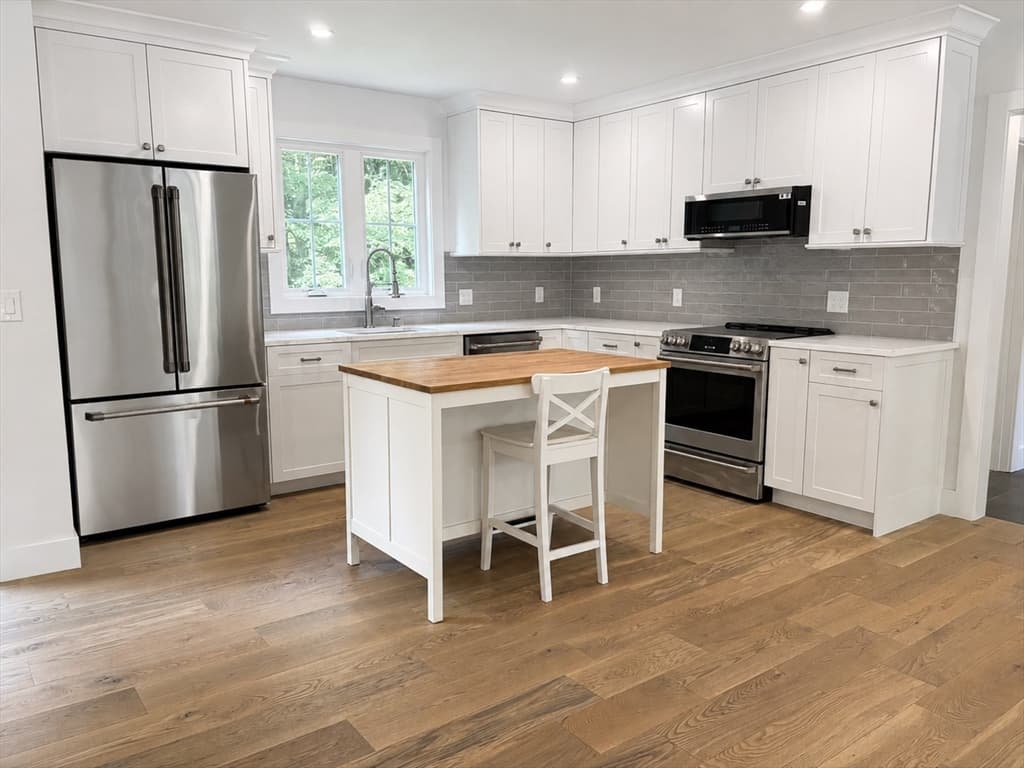 15 Mount Auburn St, Hopkinton MA 01748 photo 2
