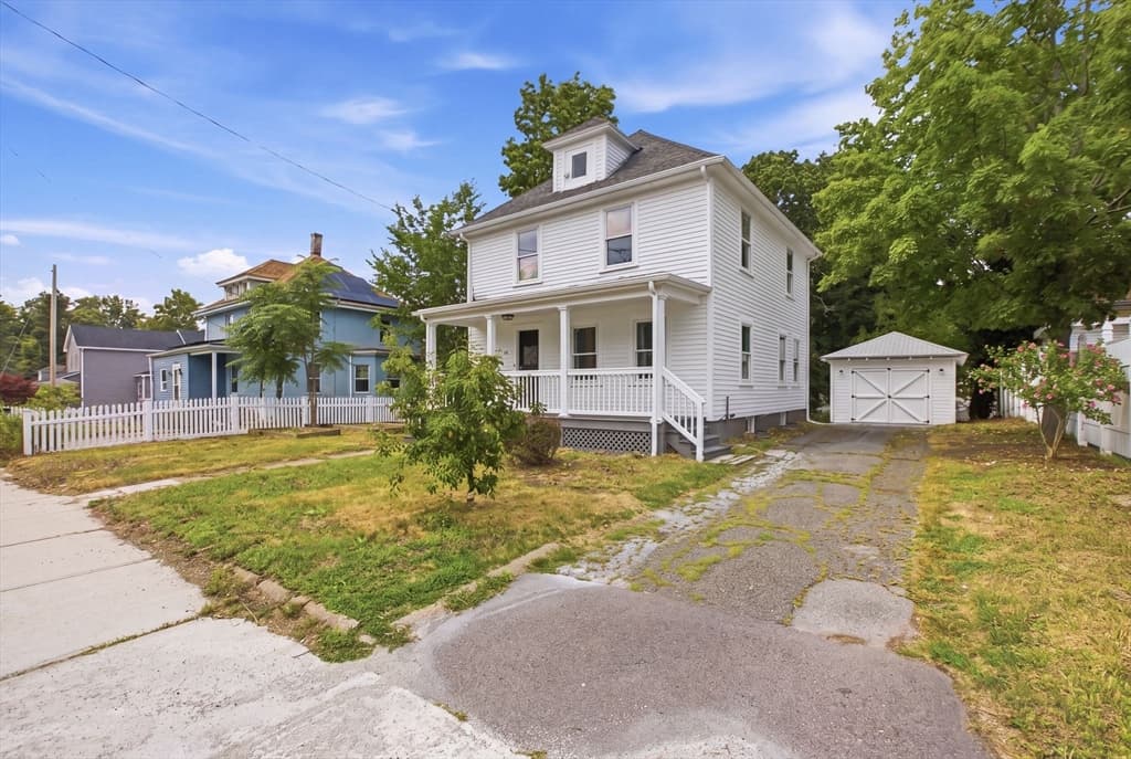 96 Union St, Holbrook MA 02343 photo 2