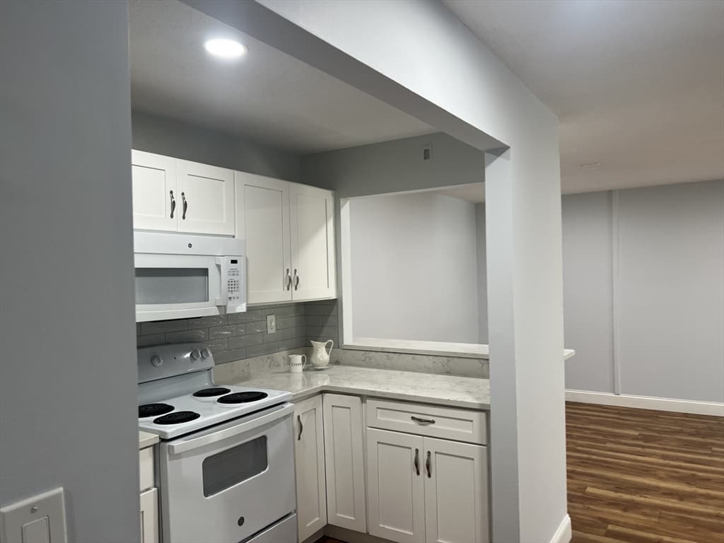 800 Bearses Way, Barnstable MA 02601 photo 22
