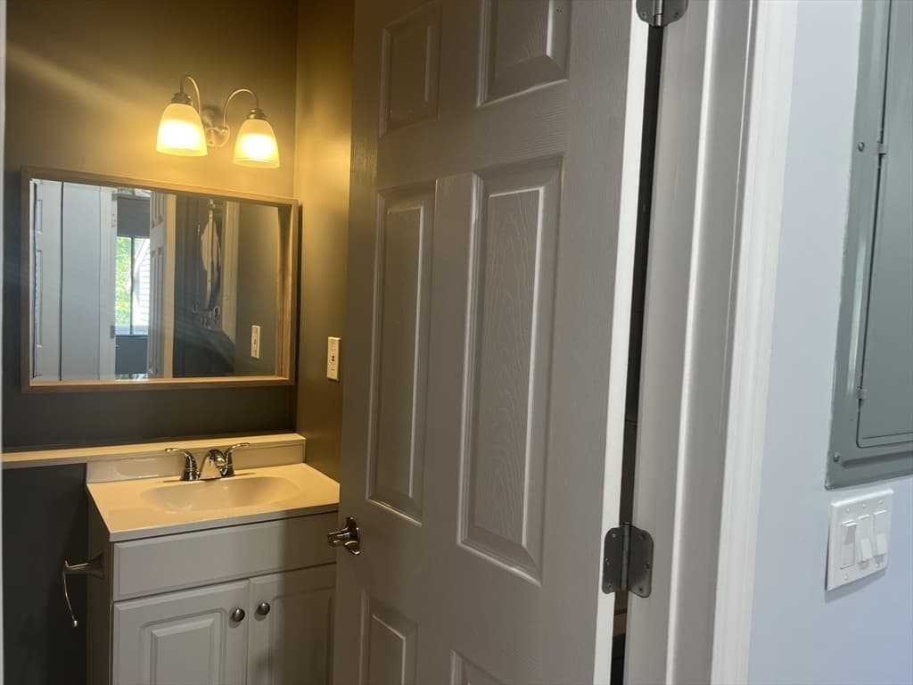 800 Bearses Way, Barnstable MA 02601 photo 18