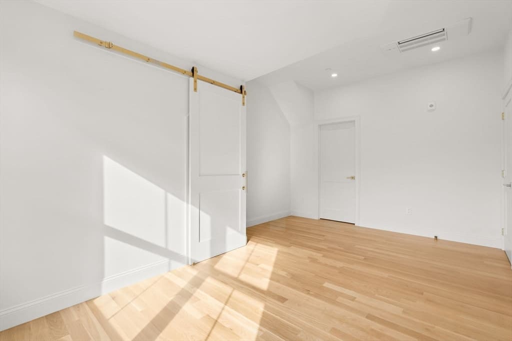 27 Shepard St # 2, Boston MA 02135 photo 30