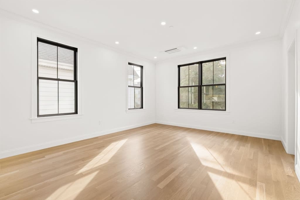 27 Shepard St # 2, Boston MA 02135 photo 14