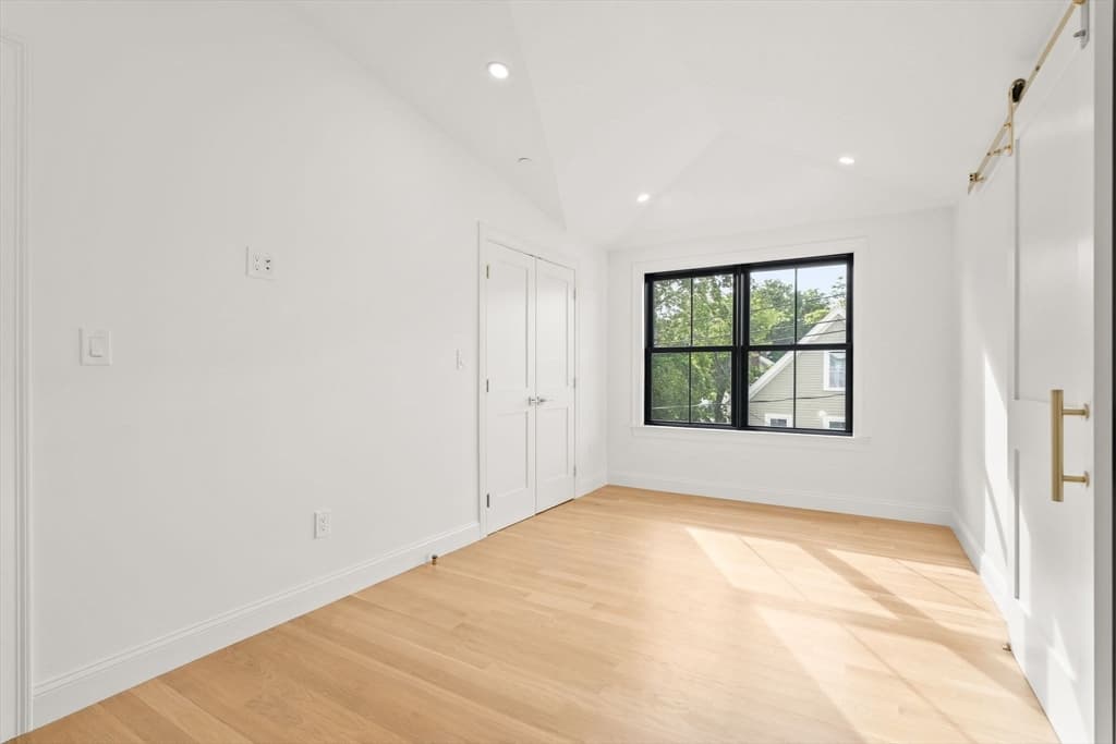 27 Shepard St # 2, Boston MA 02135 photo 37