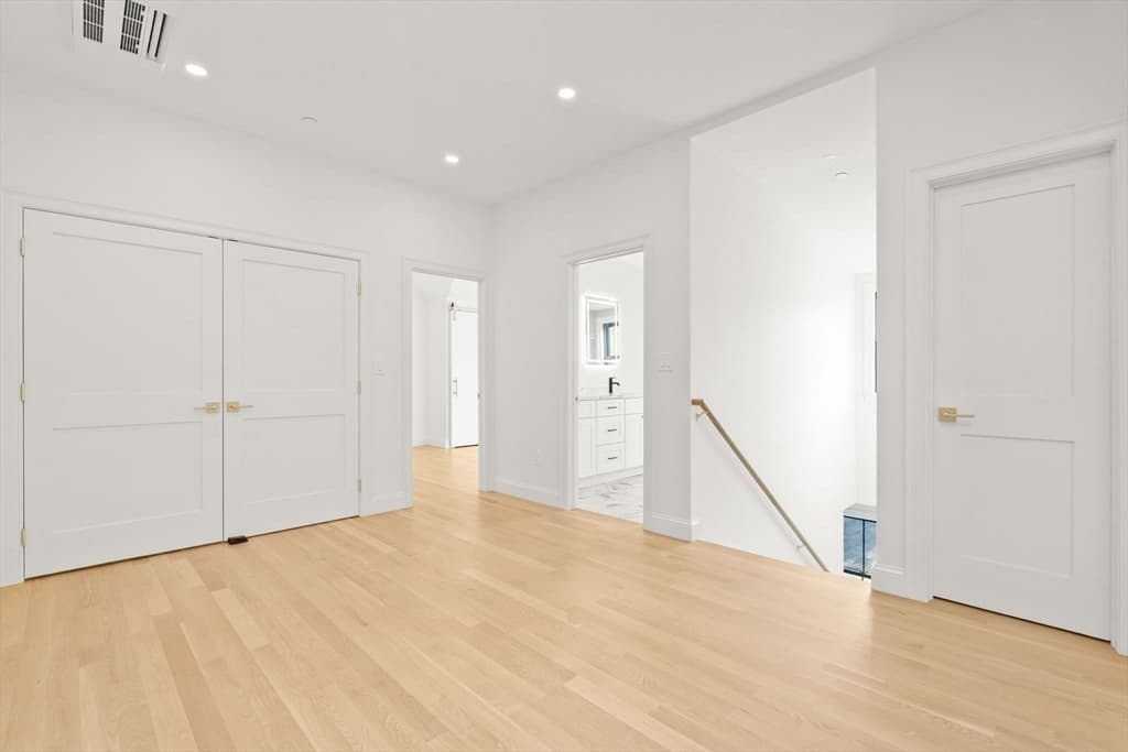 27 Shepard St # 2, Boston MA 02135 photo 25