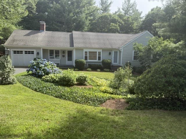 263 Oxford Dr, Barnstable MA 02635
