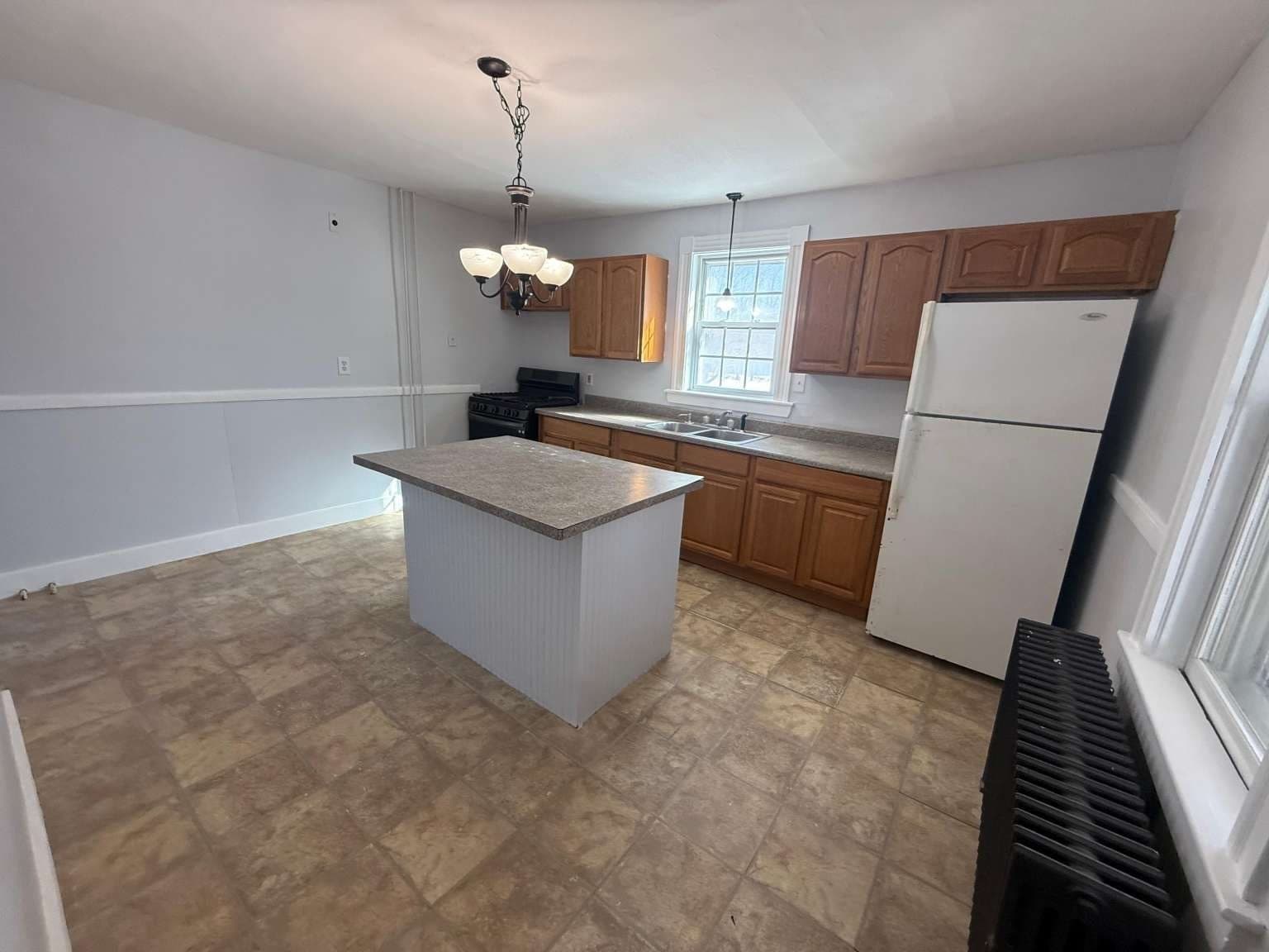5+ Family - 5+ Units Side by Side at 66 Main St, Princeton MA 01541, photo 12 of 17