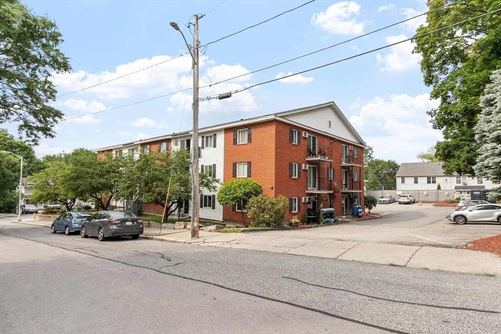 56 Edgeworth # 3, Worcester MA 01605 photo 20