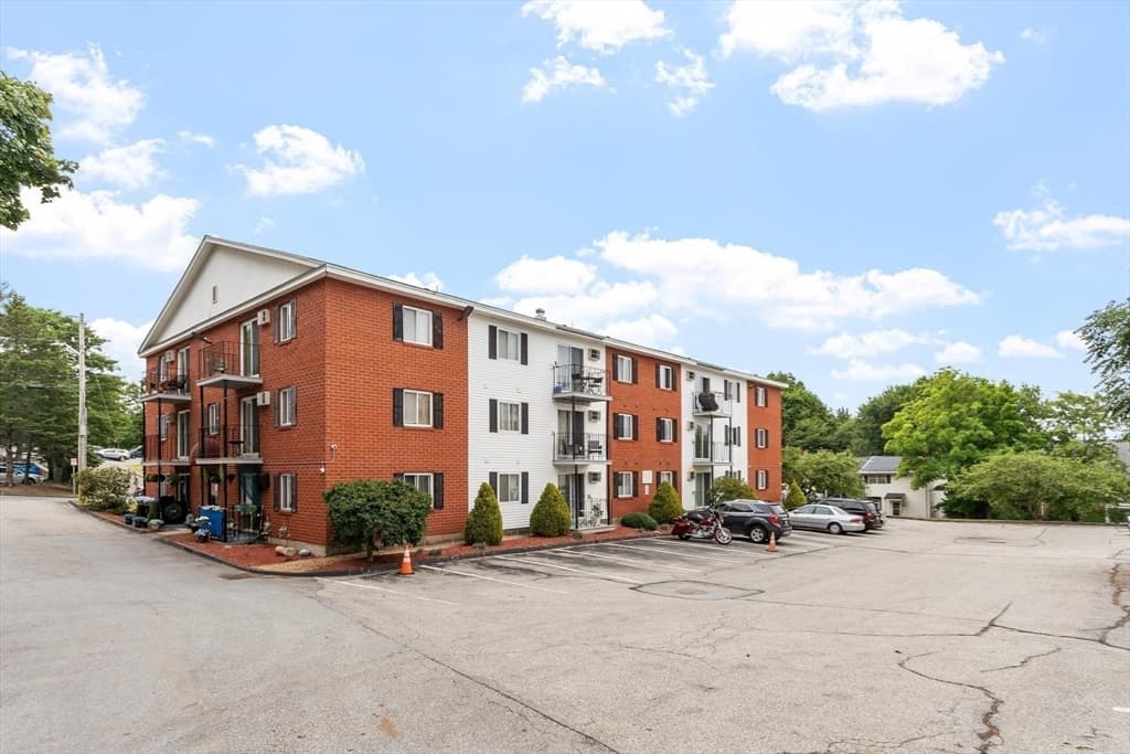 56 Edgeworth # 3, Worcester MA 01605 photo 18