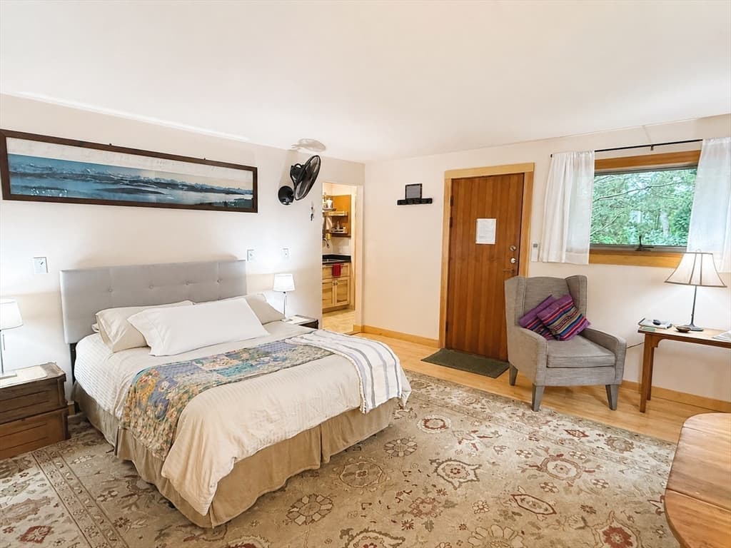 19 Llewellyn Way, Edgartown MA 02539 photo 13