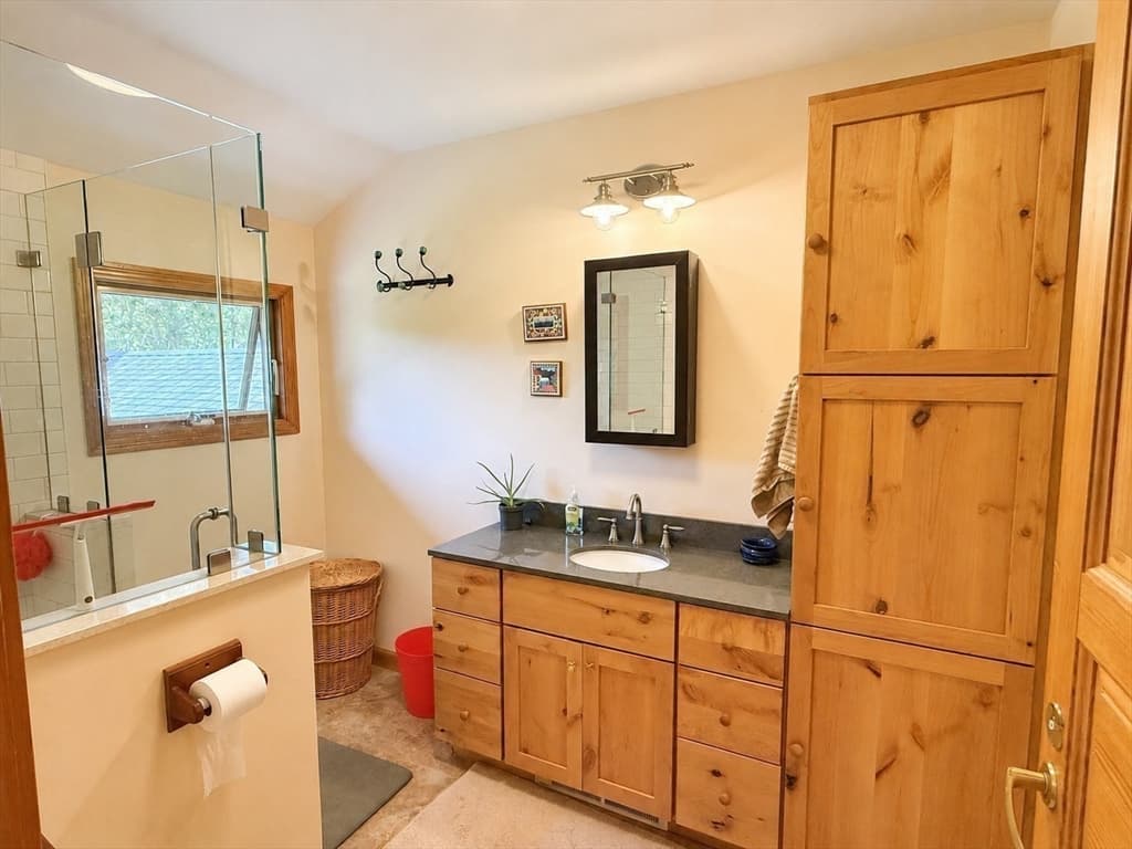 19 Llewellyn Way, Edgartown MA 02539 photo 8