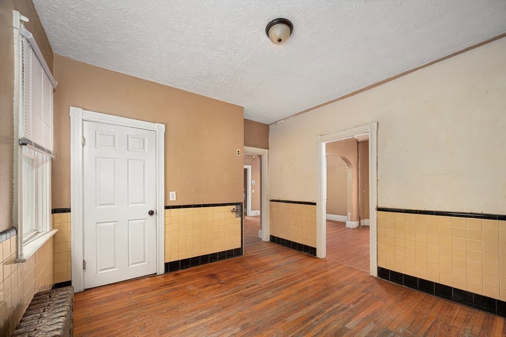 23 Grand St, Providence RI 02907 photo 12