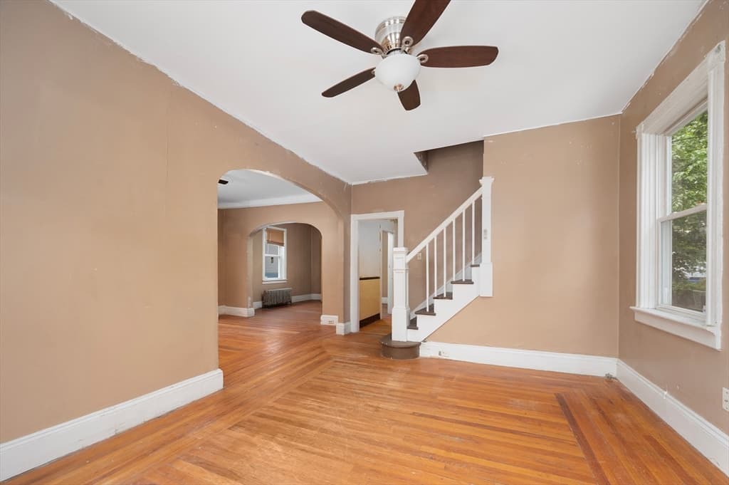 23 Grand St, Providence RI 02907 photo 9