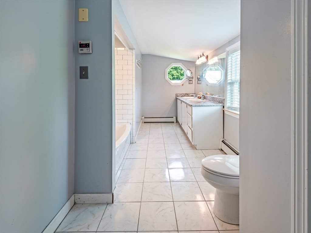 253 Central St, Hudson MA 01749 photo 27