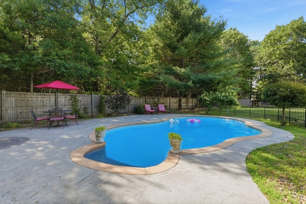 11 Fellowship Cir, Wareham MA 02576 photo 32