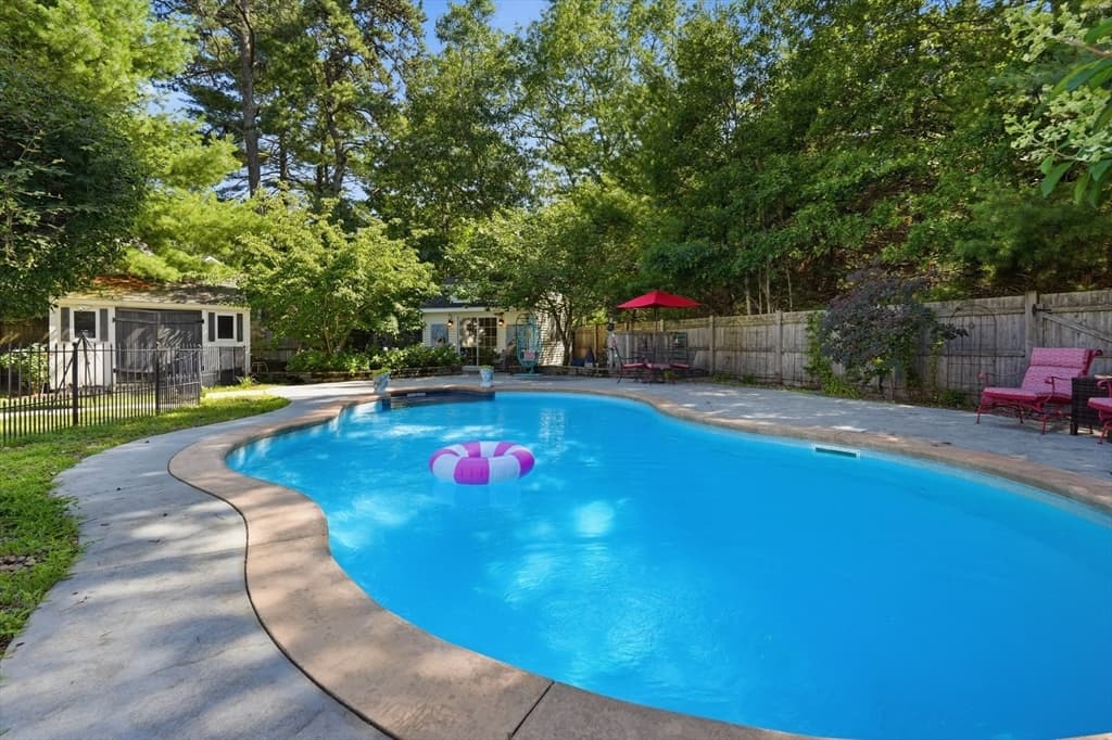 11 Fellowship Cir, Wareham MA 02576 photo 33