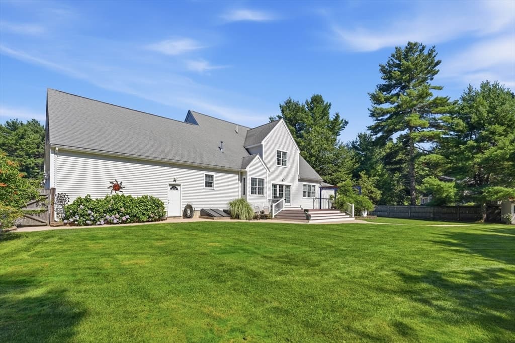 11 Fellowship Cir, Wareham MA 02576 photo 31