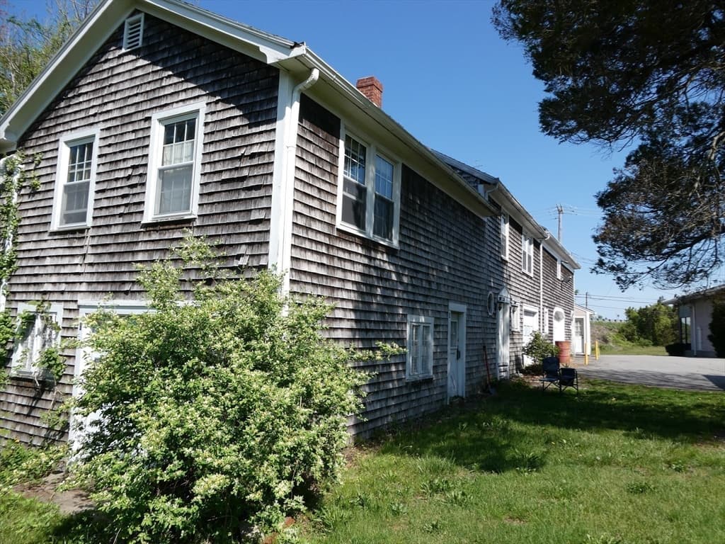 330 Hathaway Rd, New Bedford MA 02746 photo 8