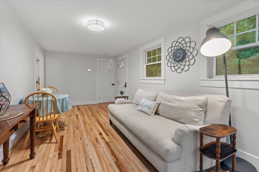 19 Bennett St, Wrentham MA 02093 photo 2