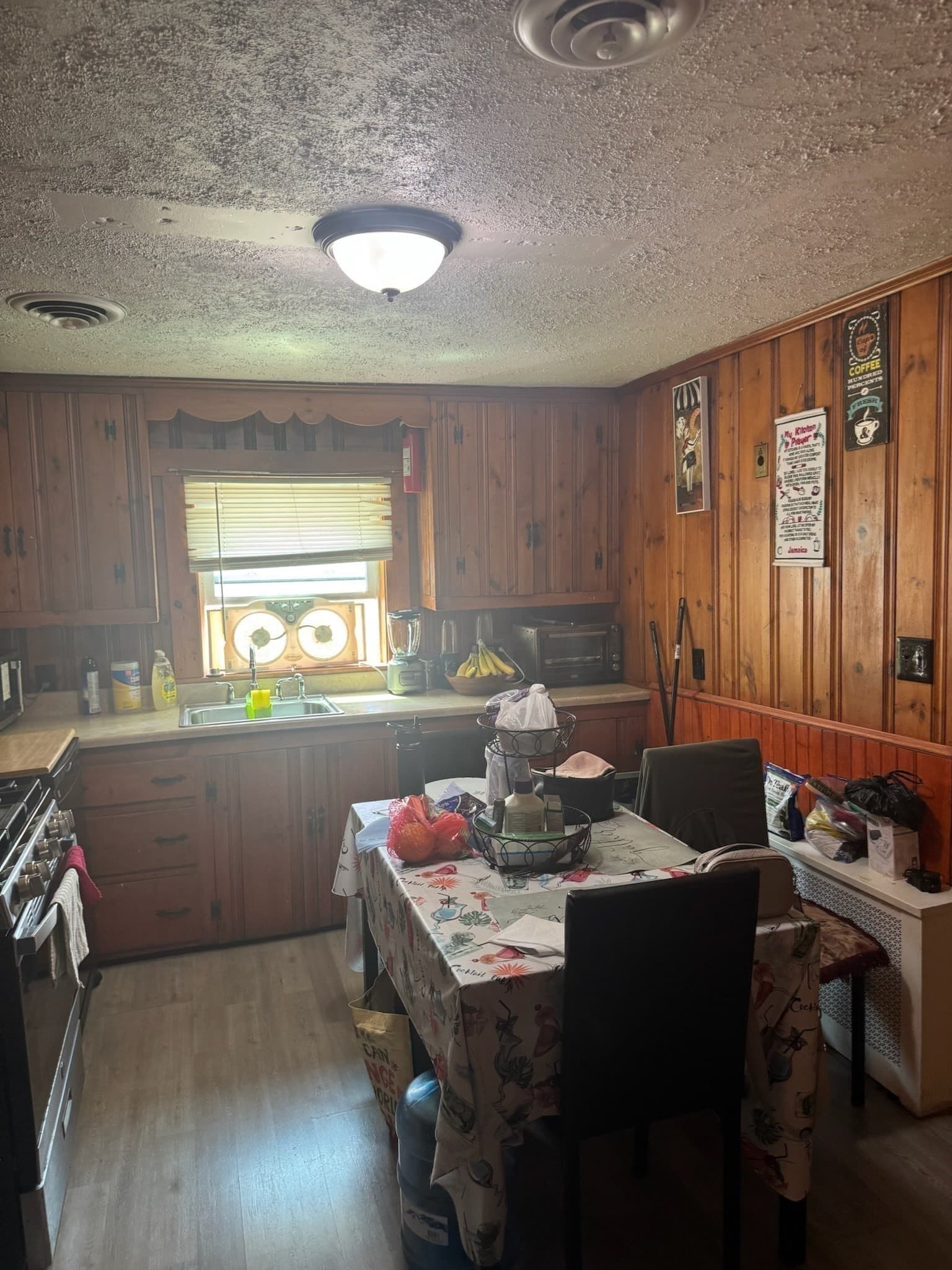 Single Family Residence at 95 Augustine St, Brockton MA 02301, photo 7 of 33