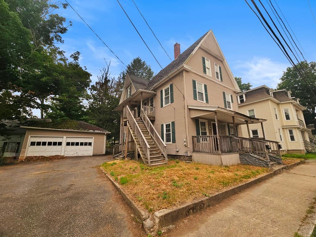 8-10 Aspen St, Ware MA 01082
