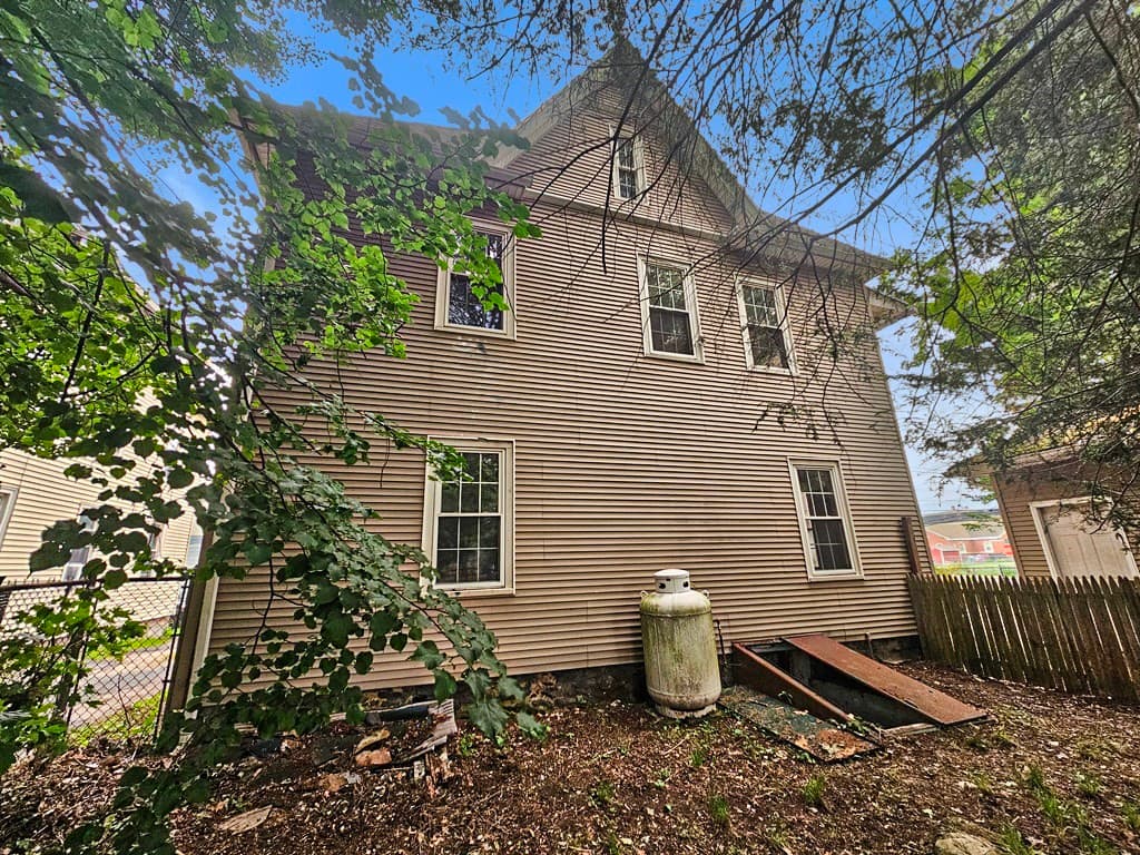 8-10 Aspen St, Ware MA 01082 photo 5