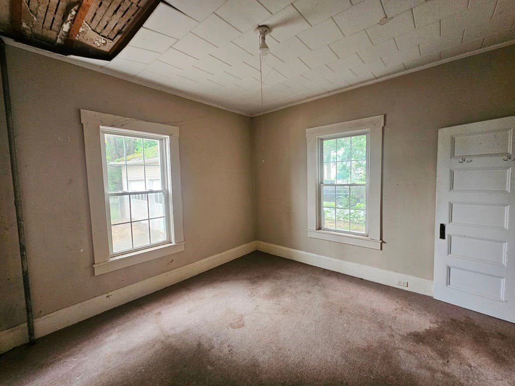 8-10 Aspen St, Ware MA 01082 photo 11