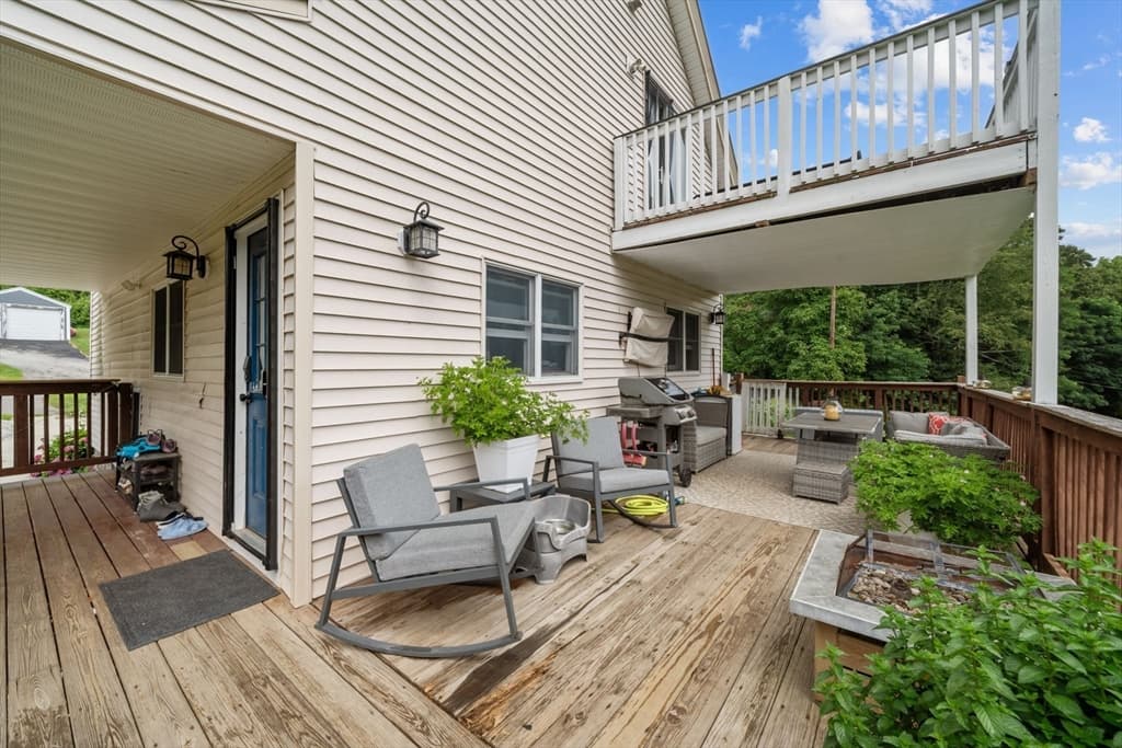 Single Family Residence at 179 West Street, Auburn MA 01501, Auburn, photo 7 of 31