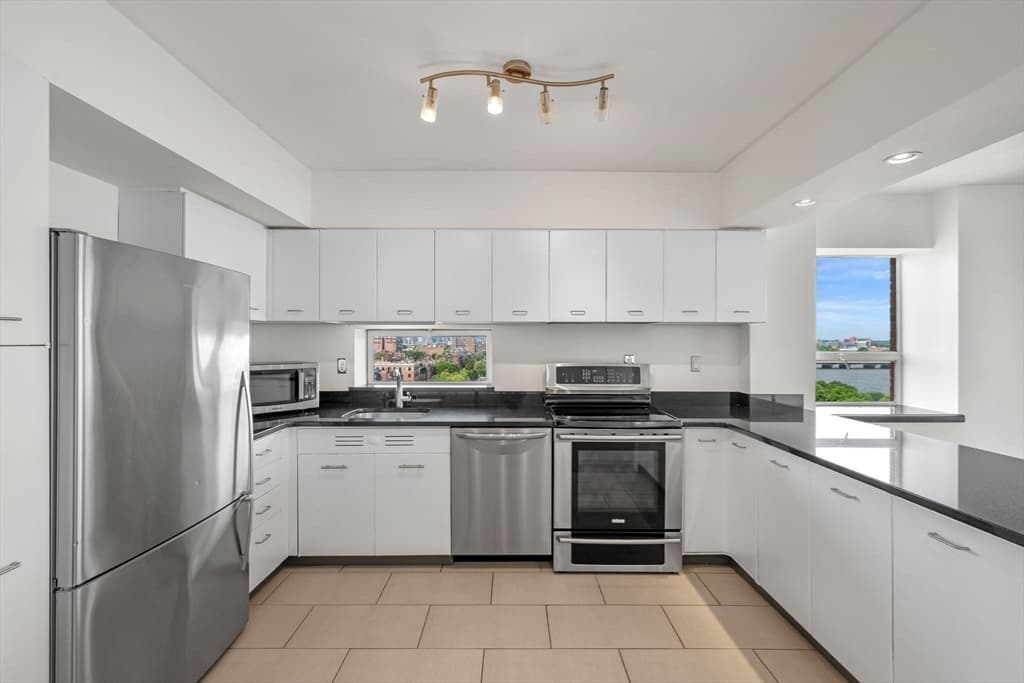 330 Beacon St # 111, Boston MA 02116 photo 4