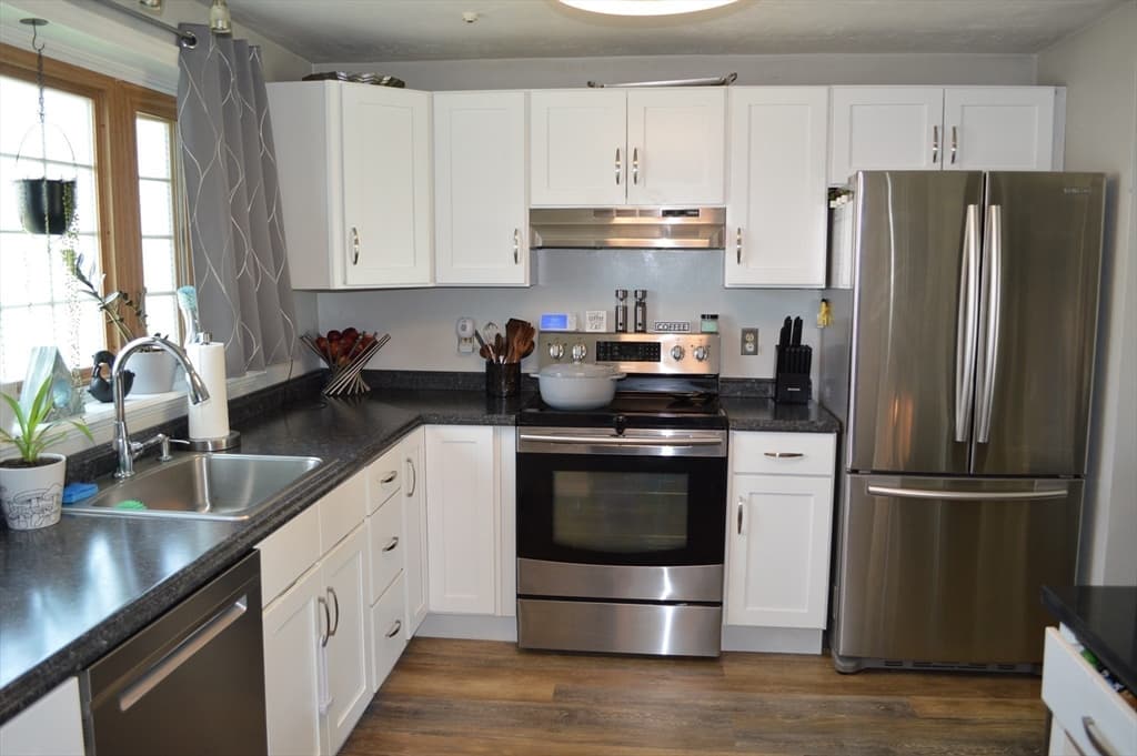 2697 Cranberry Hwy # 14, Wareham MA 02571 photo 5