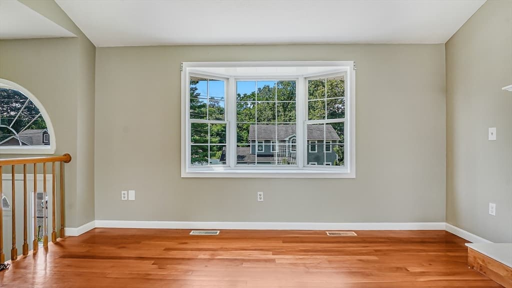 83 Waterman Ave, East Longmeadow MA 01028 photo 5