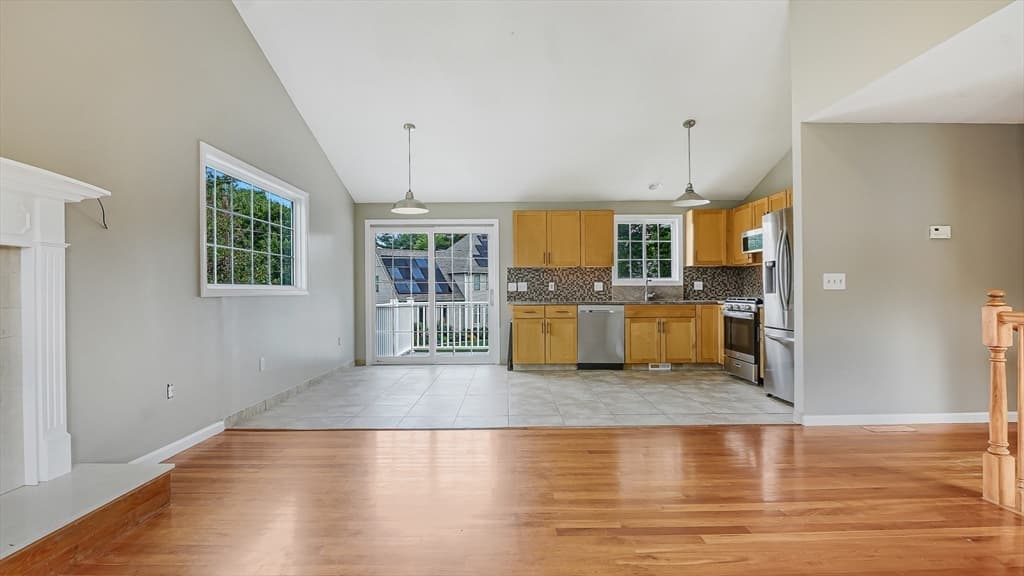 83 Waterman Ave, East Longmeadow MA 01028 photo 11