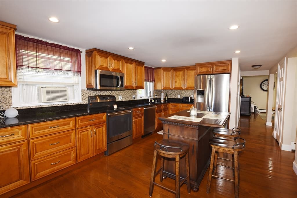 440 Summer, Rockland MA 02370 photo 12