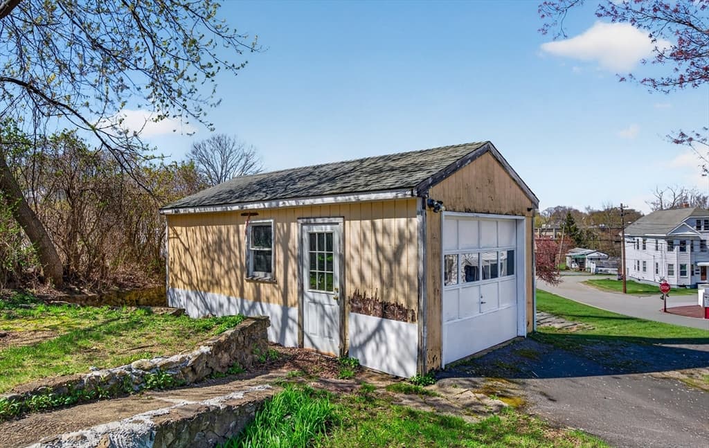 40 Moran St, Gardner MA 01440 photo 23