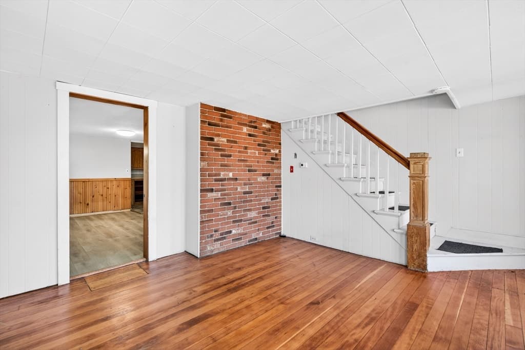 40 Moran St, Gardner MA 01440 photo 8