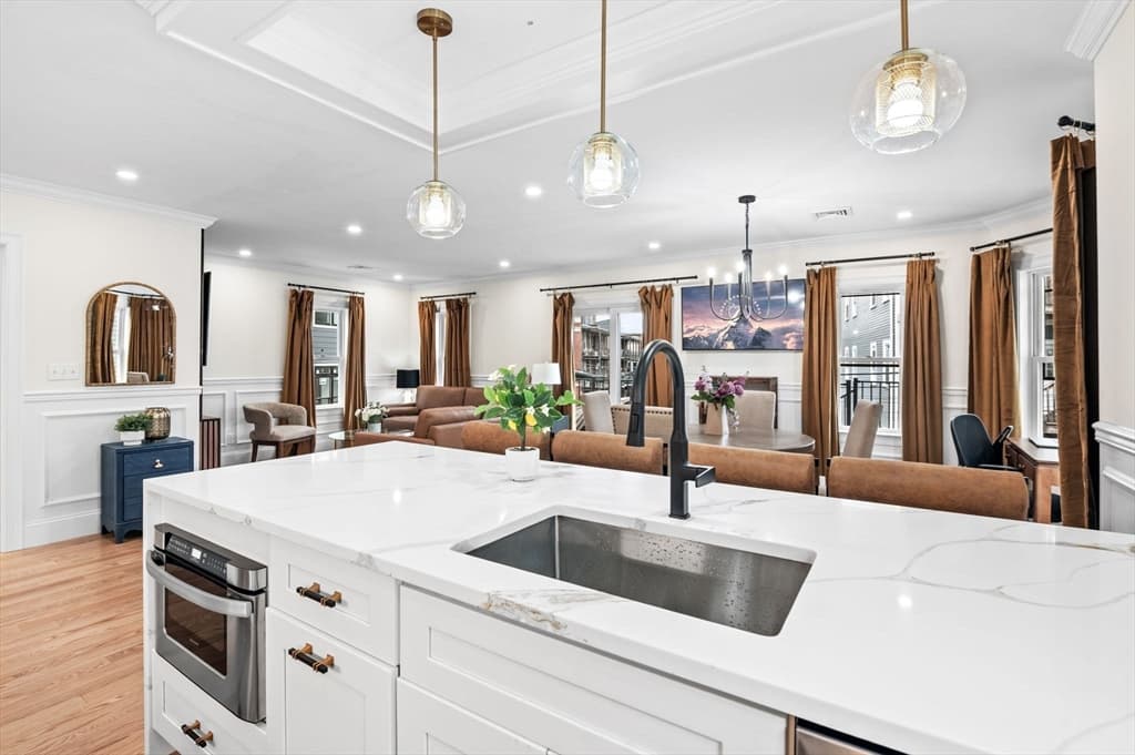 6-8 Weld Hill St, Boston MA 02130 photo 5