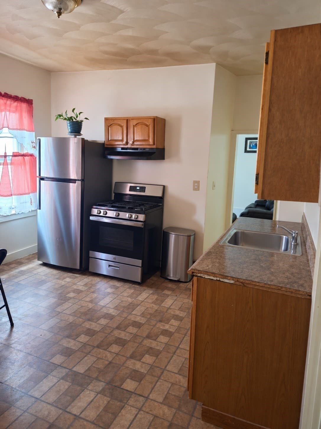 3 Family at 148 Congress Ave, Chelsea MA 02150, Chelsea, photo 6 of 10