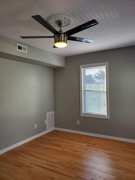 31 Esther St, Worcester MA 01604 photo 12