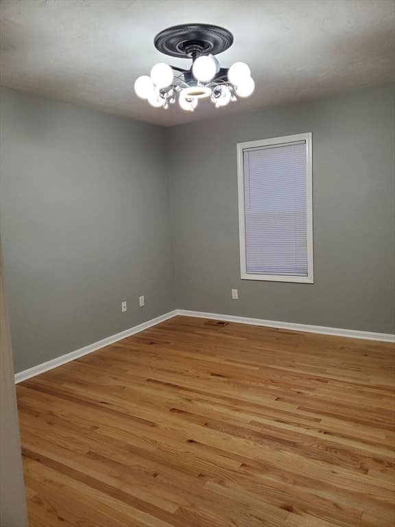 31 Esther St, Worcester MA 01604 photo 8